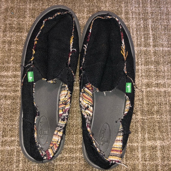 Sanuk Shoes - Black Sanuks